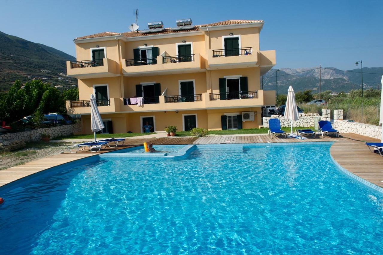 Calypso Luxury Studios Vasiliki Exterior foto