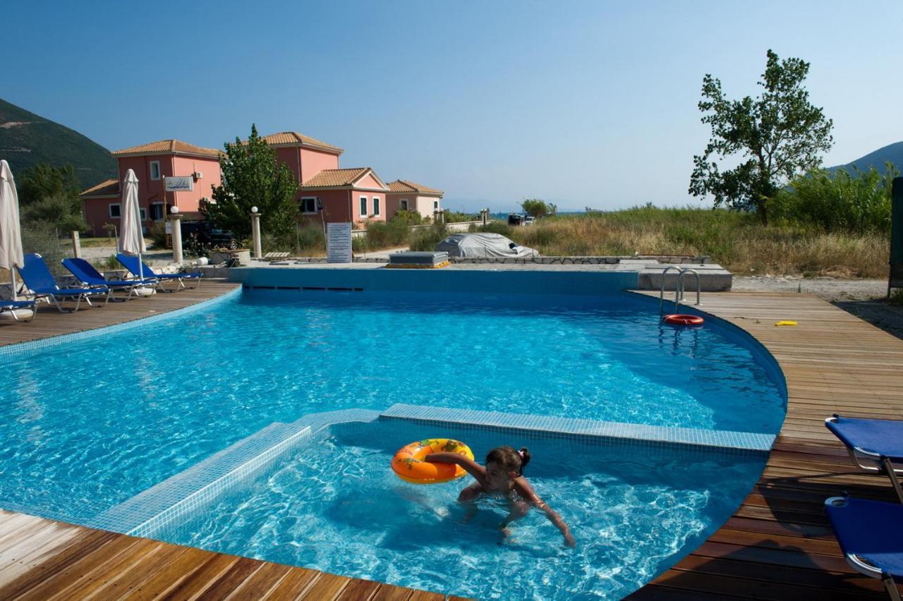 Calypso Luxury Studios Vasiliki Exterior foto