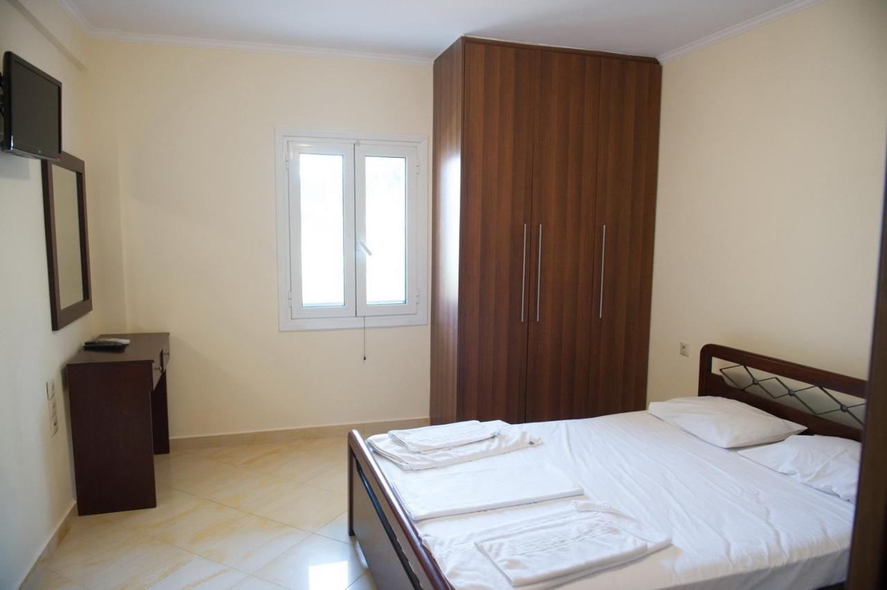 Calypso Luxury Studios Vasiliki Exterior foto